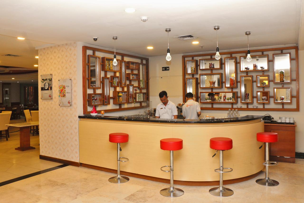Horison Arcadia Mangga Dua Hotel Jakarta Exterior photo