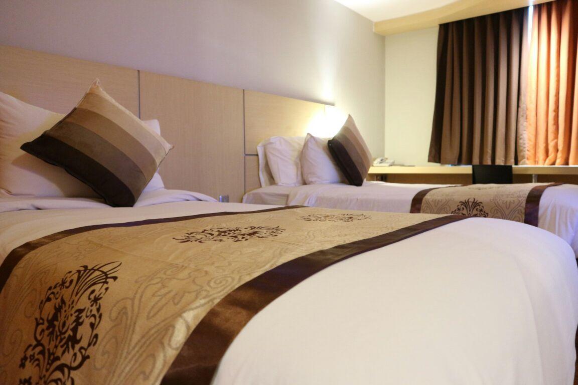 Horison Arcadia Mangga Dua Hotel Jakarta Exterior photo